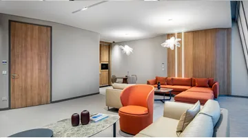 King-Suite-Zimmer im Acıbadem Ataşehir Krankenhaus
